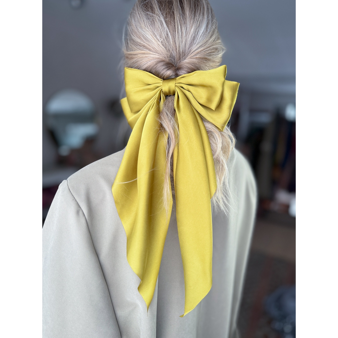 Bea sløjfe hårspænde i oliven grøn fra le mosch