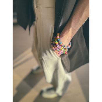 Ete Armbånd 8 mm Shell i Multi fra le mosch Ete Armbånd 8 mm Shell i Multi fra le mosch