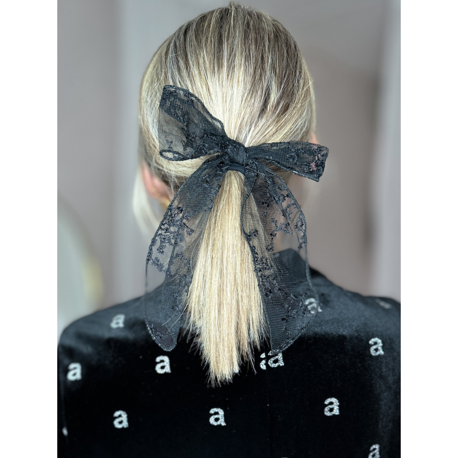 Greta hårelastik med blondesløjfe i sort fra le mosch