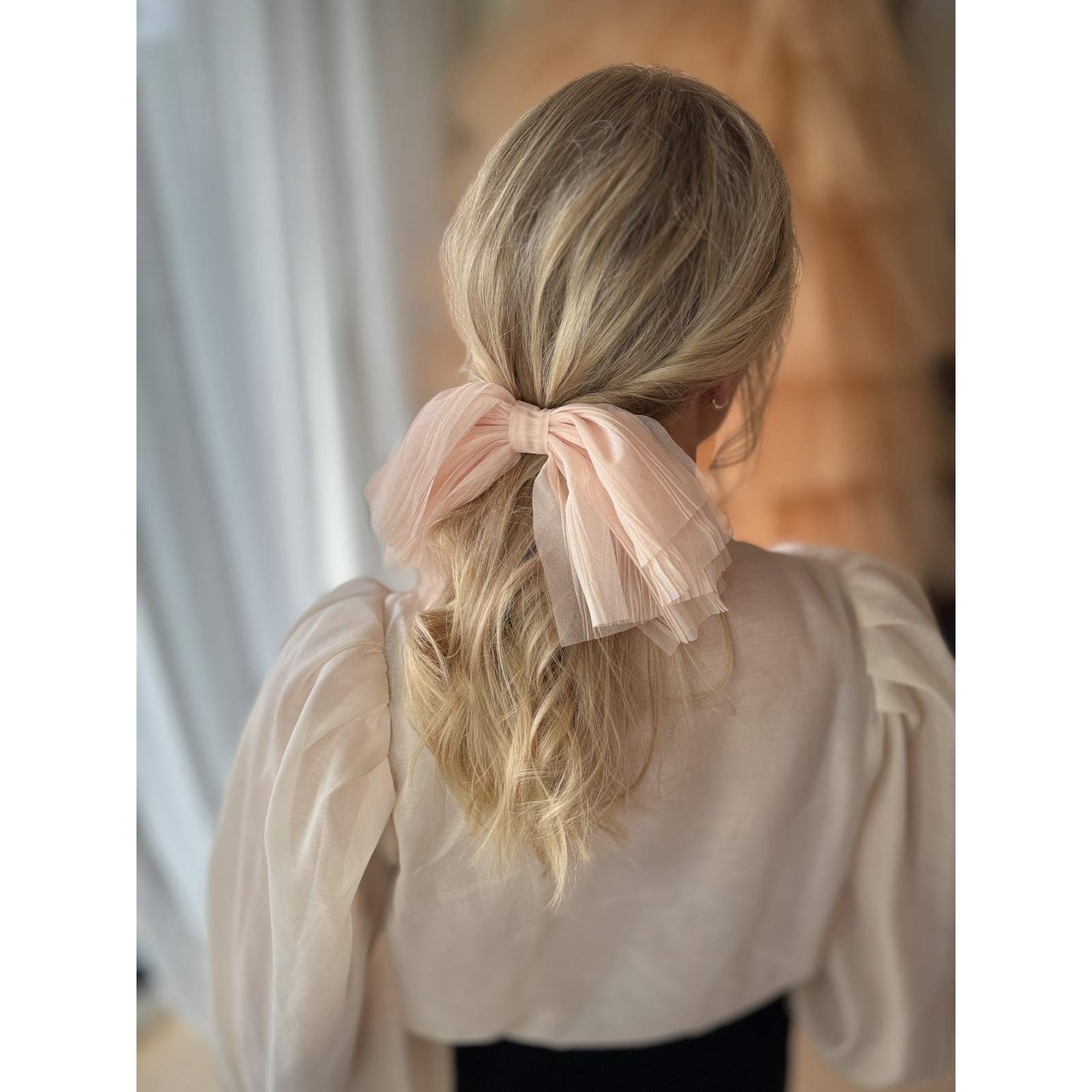 Tulle sløjfe hårspænde i Pudder fra le mosch