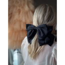 stor Belissimo satin sløjfe hårspænde i Sort fra le mosch