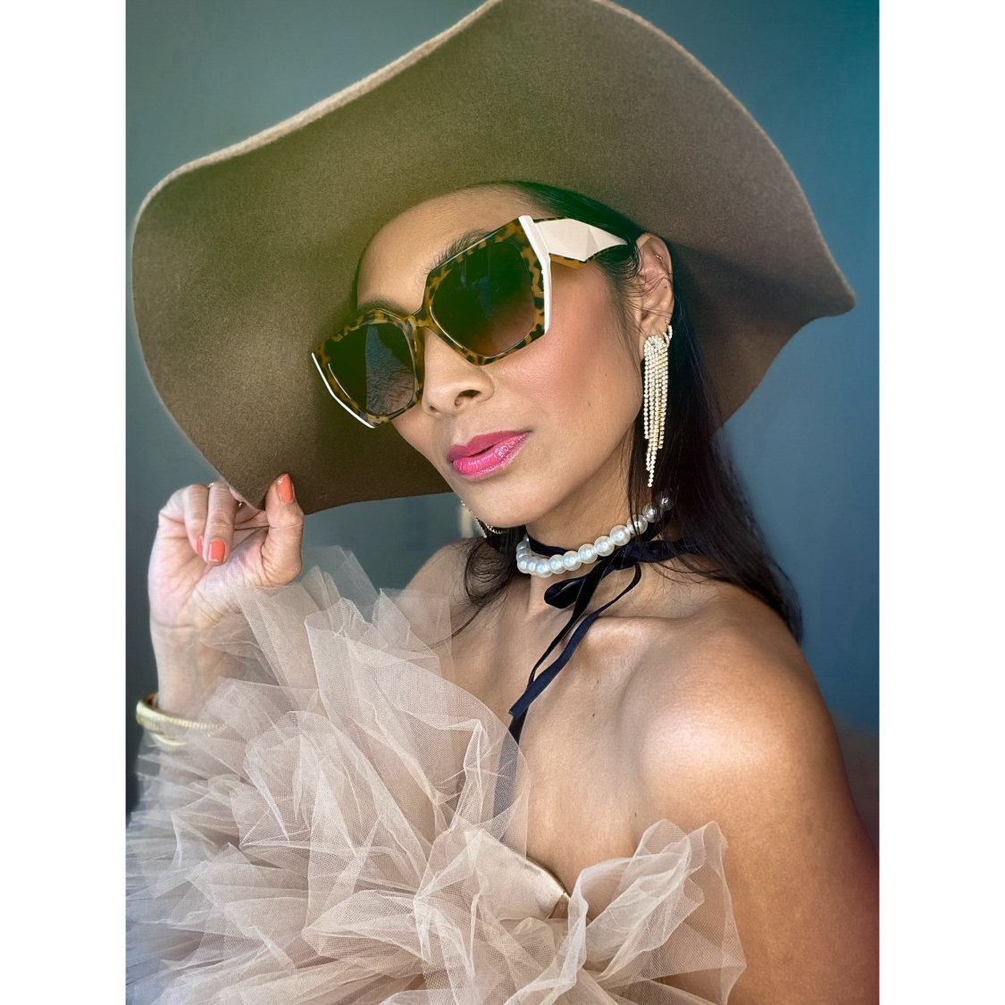 Josie solbriller i Turtle Creme fra le mosch