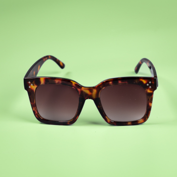 Liv solbriller i Turtle fra LÉ MOSCH