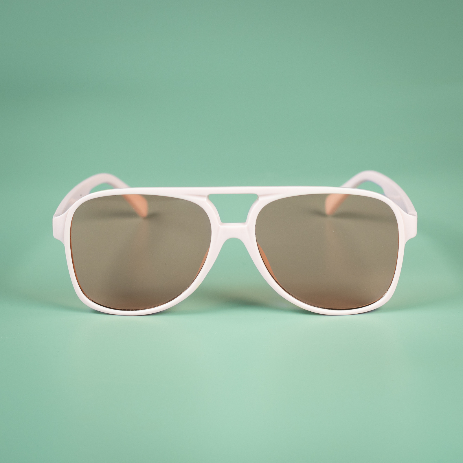 Shawn solbriller i Beige fra le mosch