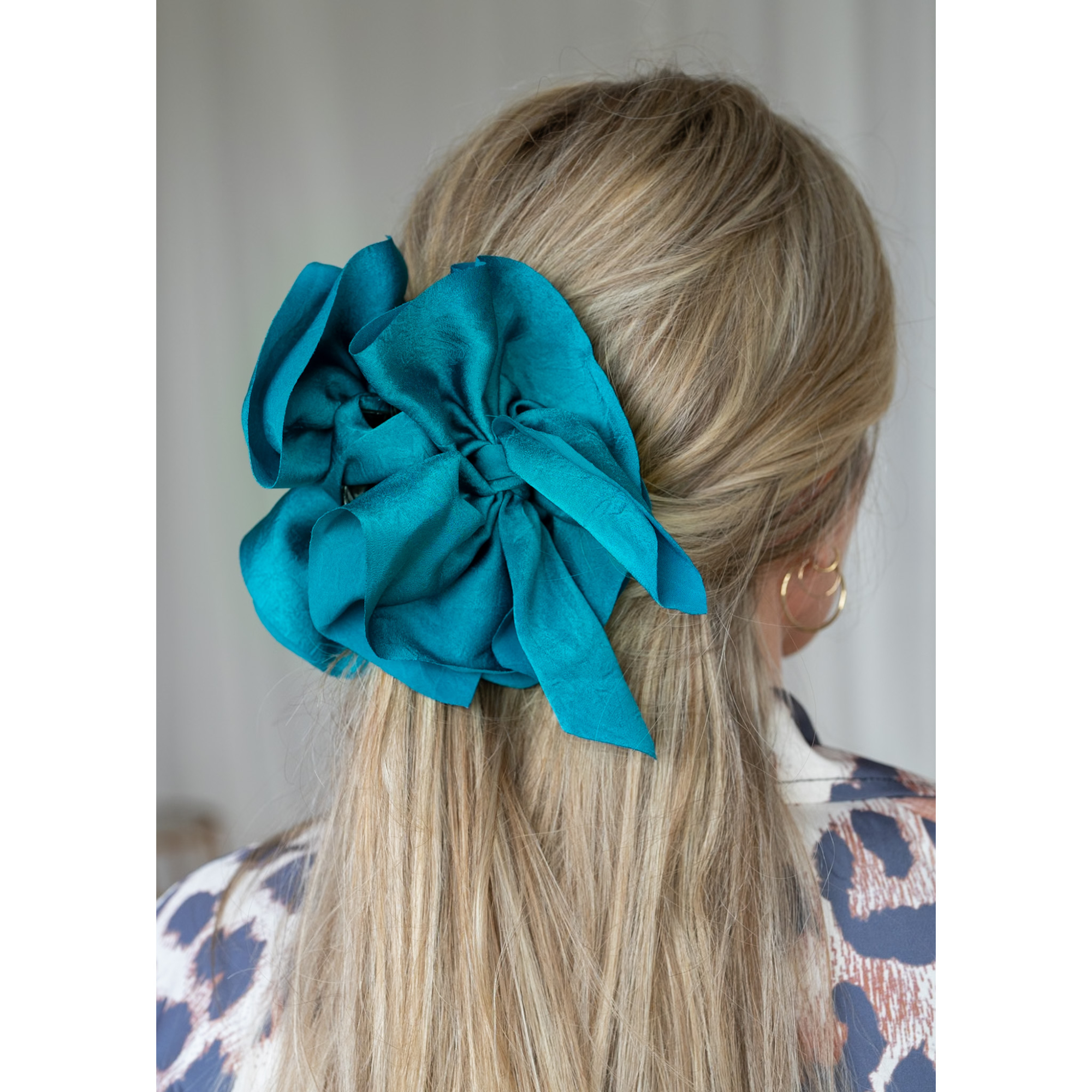 Falka Hårklemme i Petrol fra le mosch