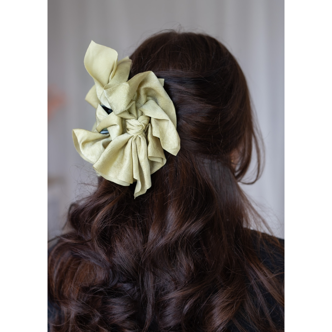 Falka Hårklemme i Petrol fra le mosch, sløjfe hårklemme, festlig hårklemme