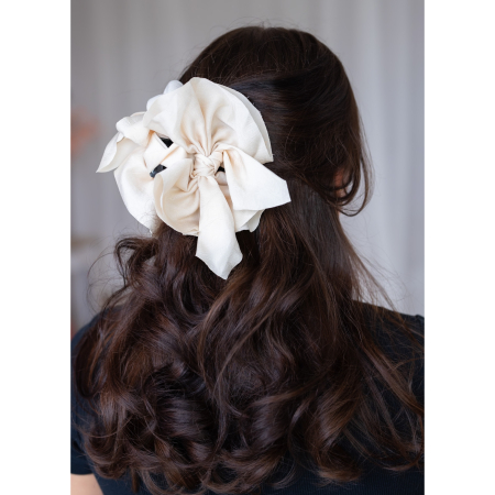 Falka Hårklemme i Creme fra le mosch