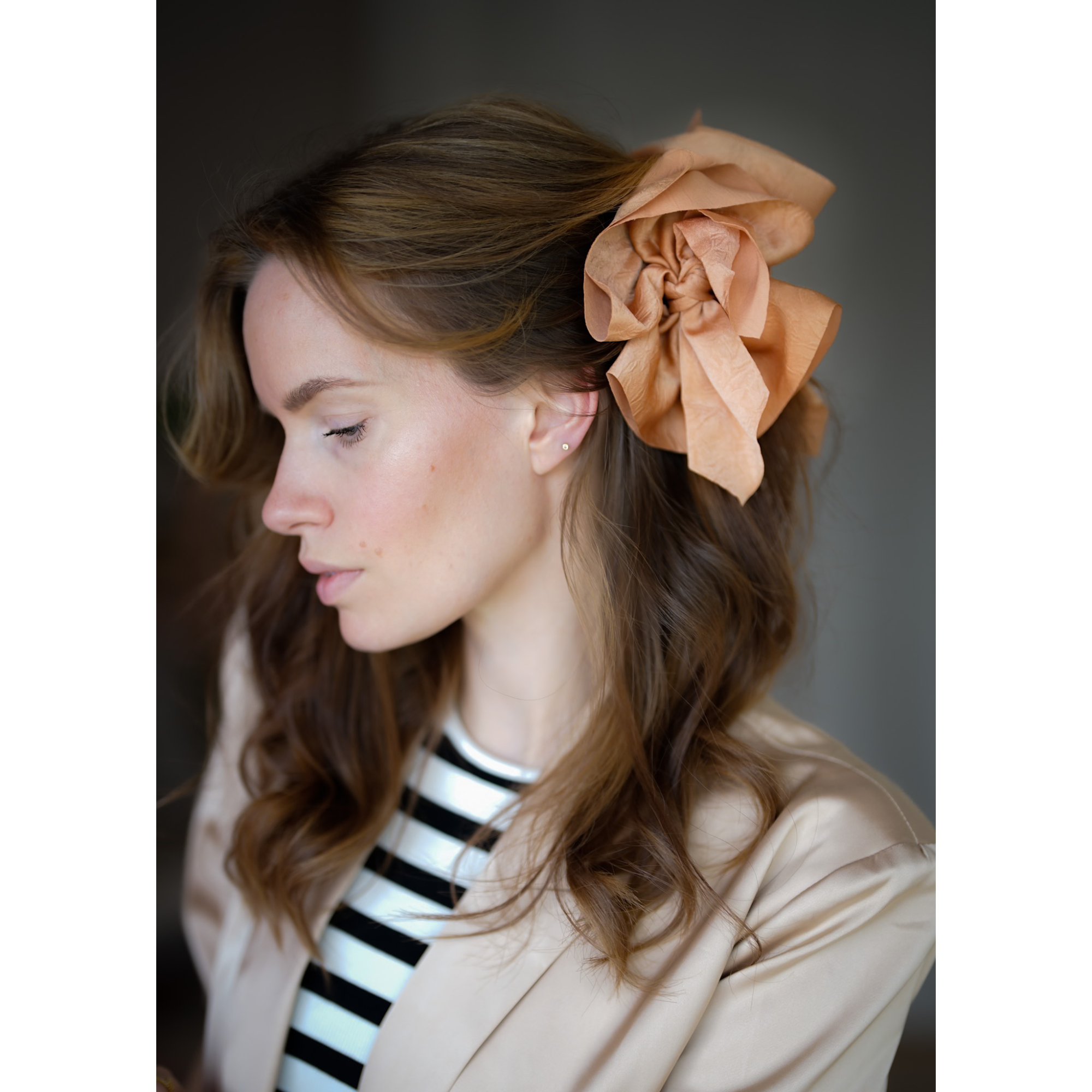 Falka Hårklemme i Peachy fra le mosch