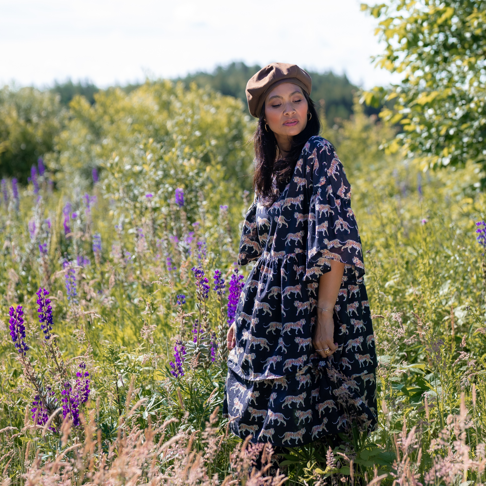 Lana kjole i Sort med Tigre fra le mosch