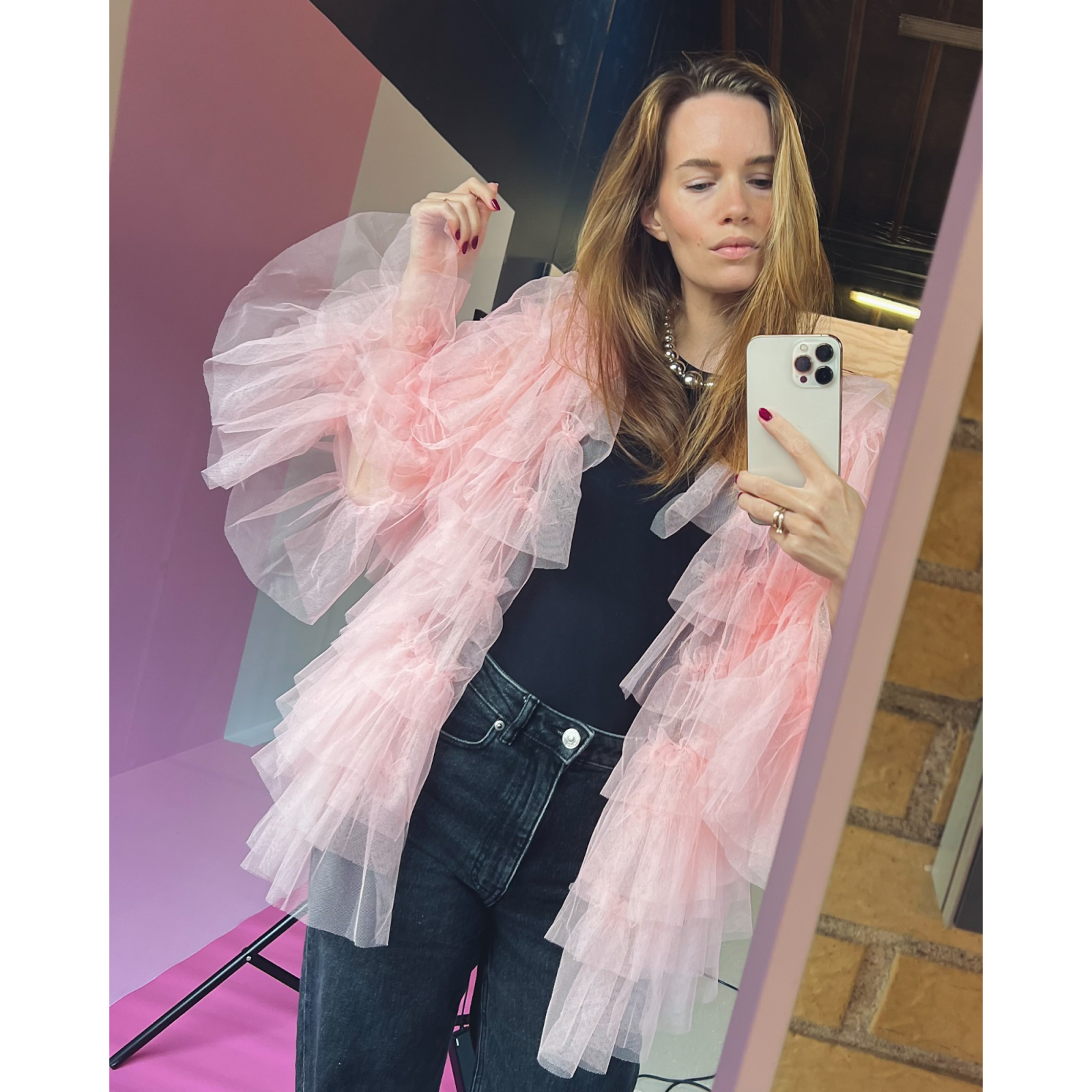 Tessie Tyl Cardigan i Lys Peach fra LÉ MOSCH