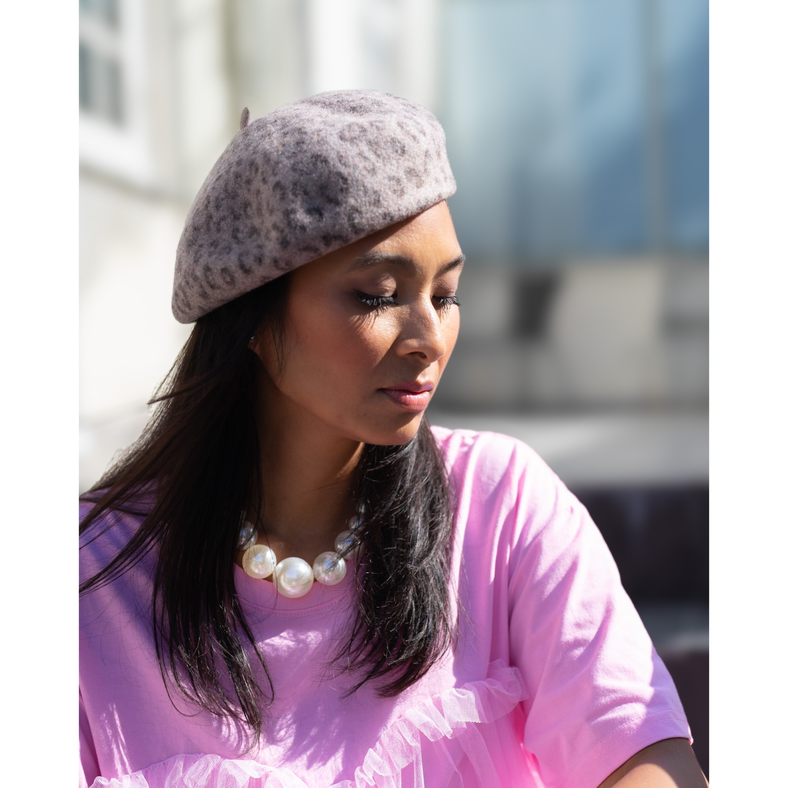 Becky Leo Baret i Nougat med leo print fra le mosch