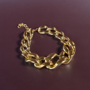 Capella Halskæde med guldfarvede led fra le mosch Capella Halskæde med guldfarvede led fra le mosch