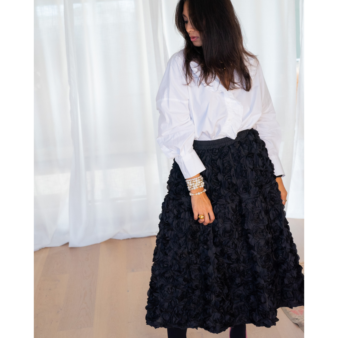 Flora Nederdel med blomster i sort fra LÉ MOSCH