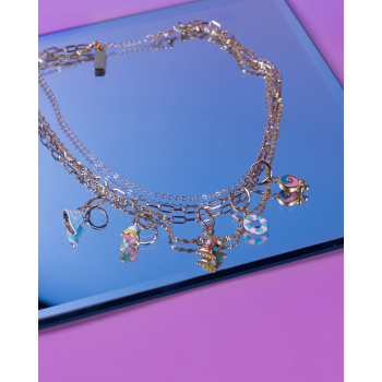 Aya Charm Rosa Lollipop fra le mosch. Denne charm kan også bruges som en ørering Aya Charm Rosa Lollipop fra le mosch. Denne charm kan også bruges som en ørering