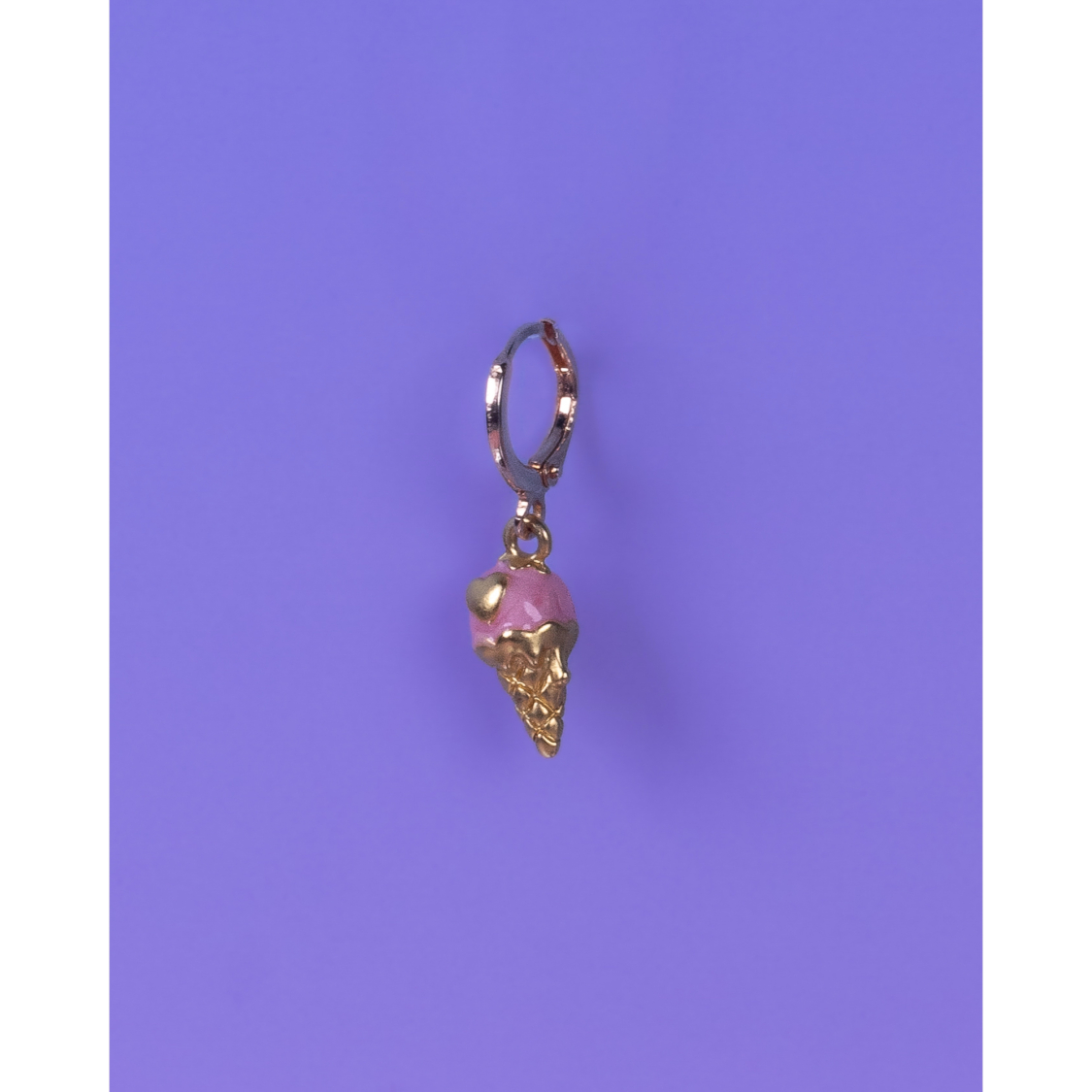 Aya Charm Rosa Is fra le mosch. Denne charm kan også bruges som en ørering