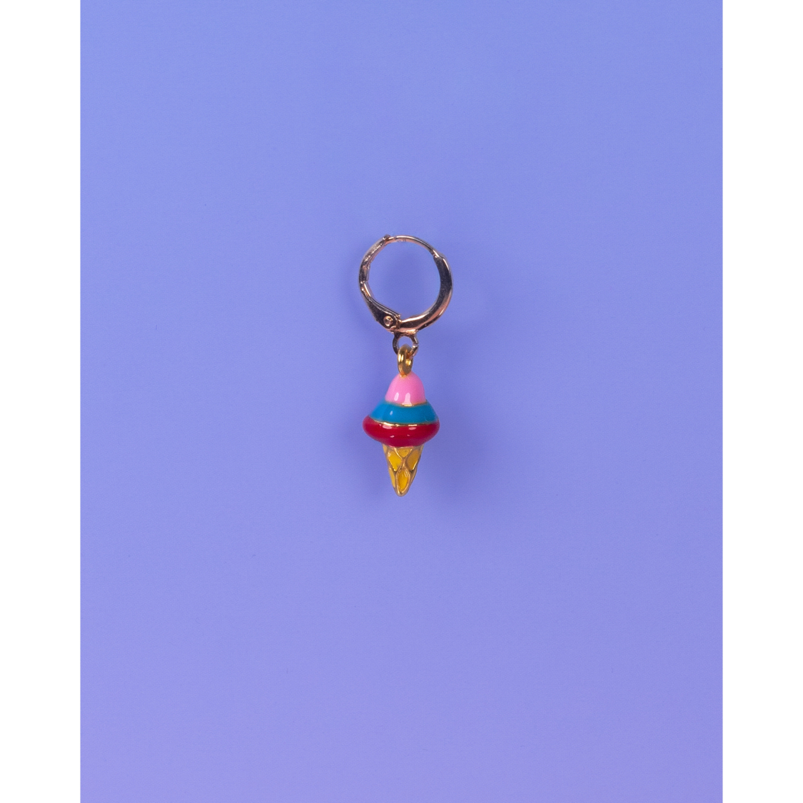 Aya Charm Rød Is fra le mosch. Denne charm kan også bruges som en ørering