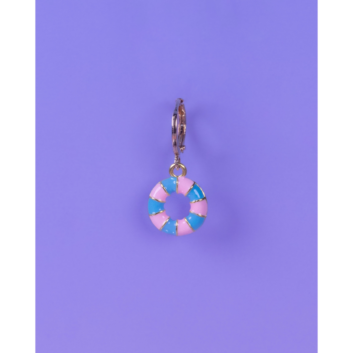 Aya Charm Rosa Badering fra le mosch. Denne charm kan også bruges som en ørering