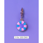 Aya Charm Rosa Badering fra le mosch. Denne charm kan også bruges som en ørering