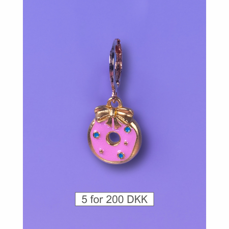 Aya Charm Rosa Cookie fra le mosch. Denne charm kan også bruges som en ørering