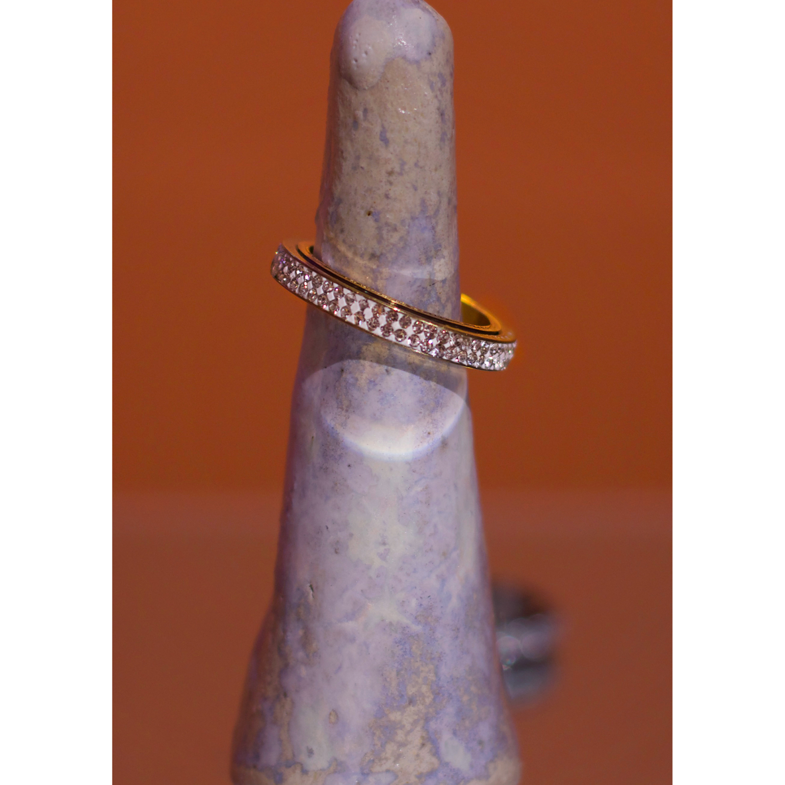 Sculabia anti stress ring i forgyldt fra le mosch