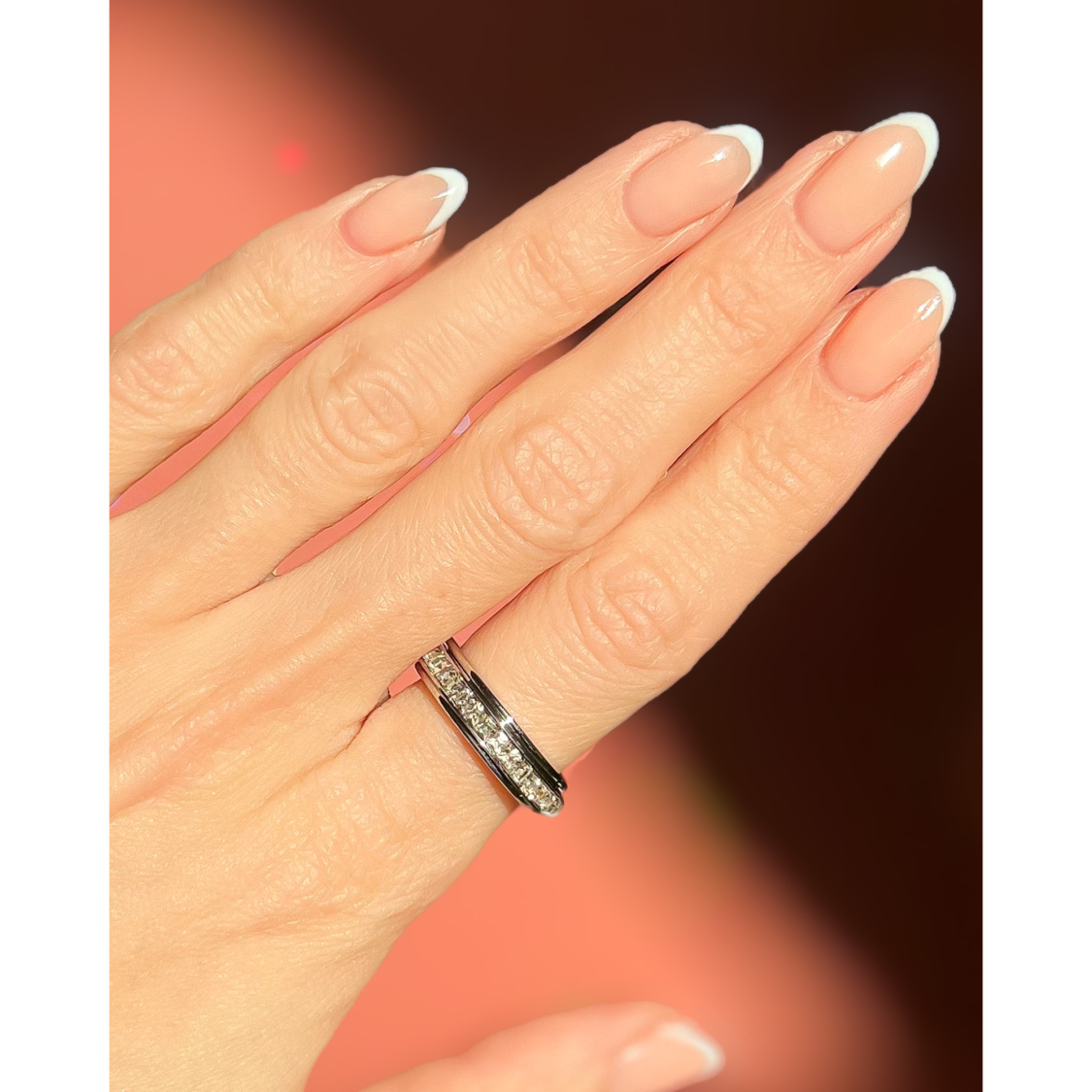 Tilo anti stress ring i forsølvet fra LÉ MOSCH, bevægelig ring, beroligende ring, adhd ring,