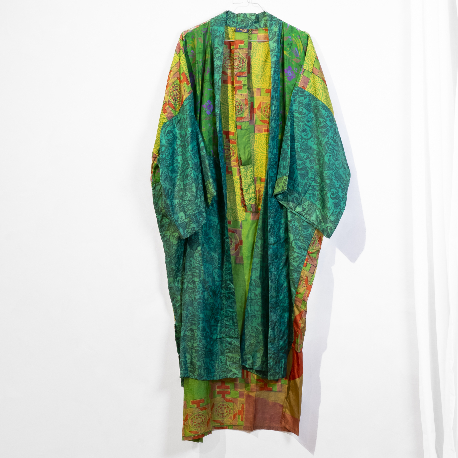 Minju Silkemix kimono no 1119 fra LÉ MOSCH, skøn unik og let kimono, super anvendelig kimono,