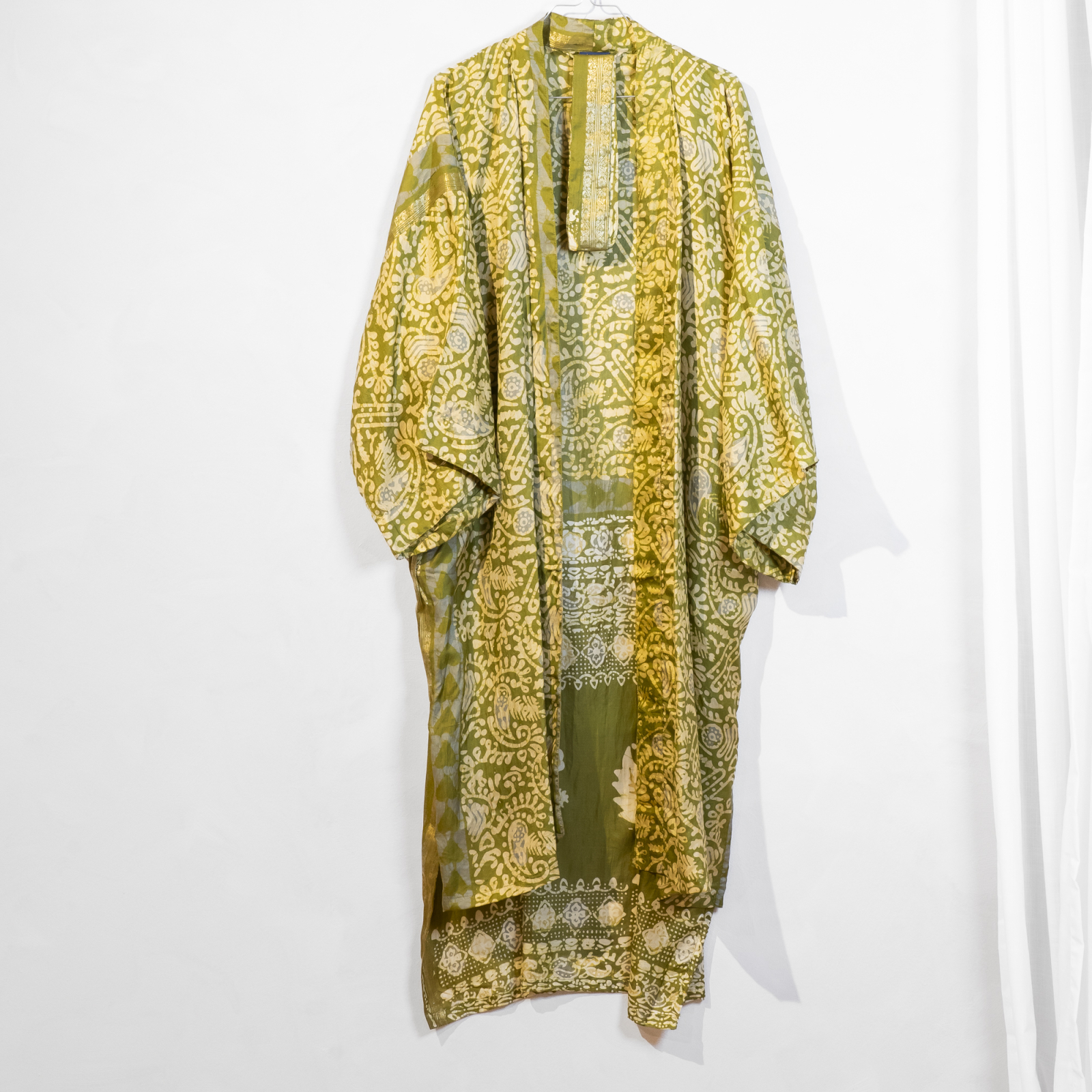Minju Silkemix kimono no 1120 fra LÉ MOSCH, skøn unik og let kimono, super anvendelig kimono,