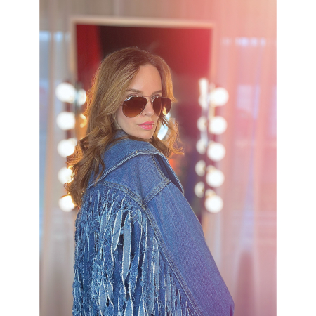 Pilou solbriller i Brun fra LÉ MOSCH,