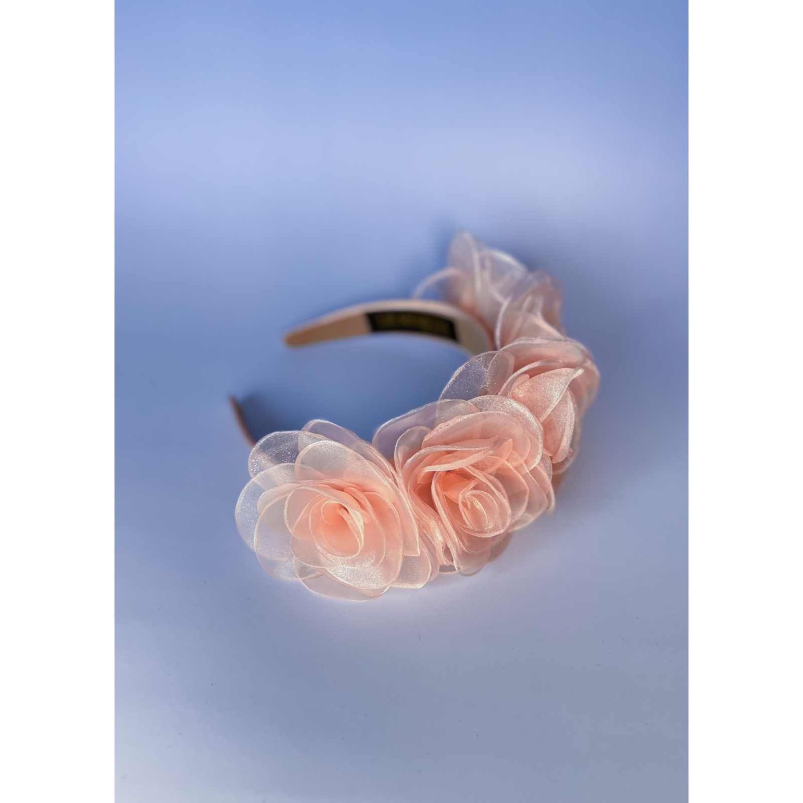 Midsommer blomster hårbøjle i Peach fra LÉ MOSCH, hårbøjle med organza blomster, 