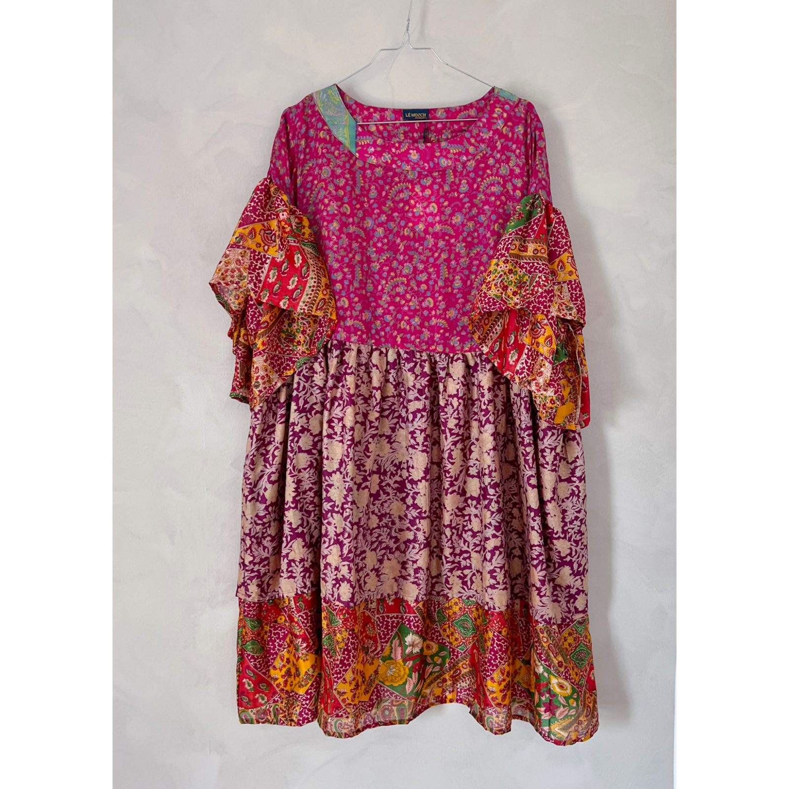 Alpana kjole no 78 fra LÉ MOSCH, farverig oversize kjole, unika kjole af genbrugsmaterialer, 