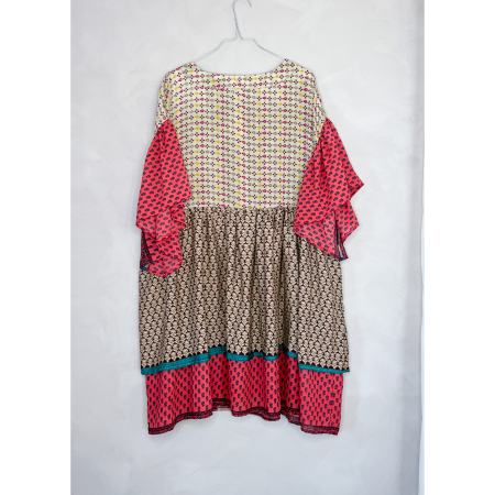 Alpana kjole no 91 fra LÉ MOSCH, farverig oversize kjole, unika kjole af genbrugsmaterialer,