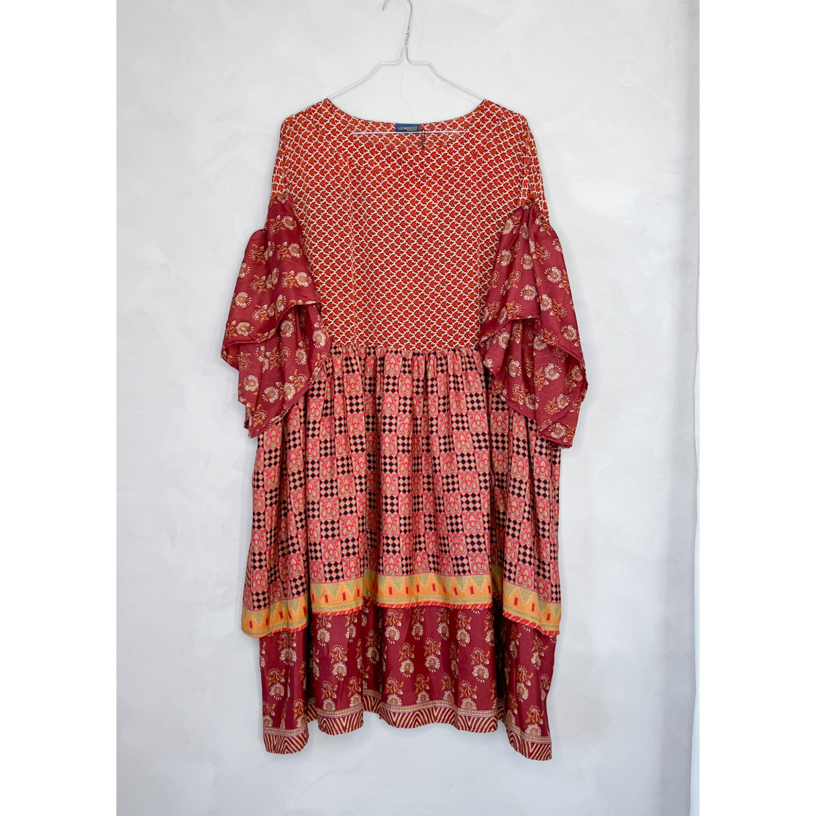 Alpana kjole no 98 fra LÉ MOSCH, farverig oversize kjole, unika kjole af genbrugsmaterialer, 