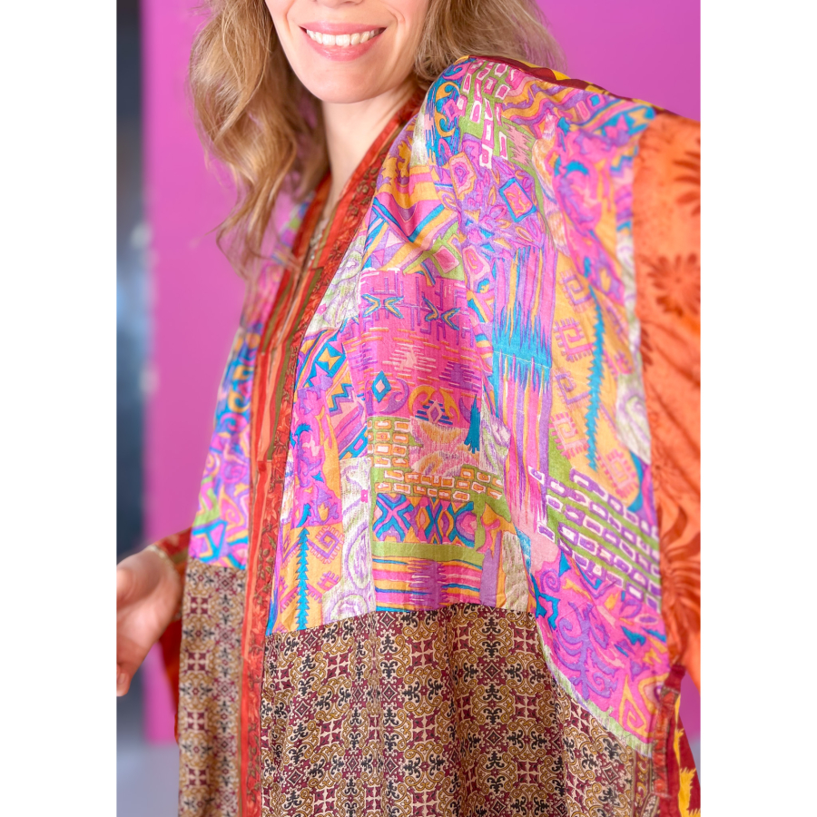 Minju Silkemix kimono no 1129 fra LÉ MOSCH, skøn unik og let kimono, super anvendelig kimono,