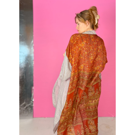 Minju Silkemix kimono no 1128 fra LÉ MOSCH, skøn unik og let kimono, super anvendelig kimono,