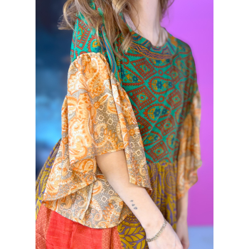 Alpana kjole no 102 fra LÉ MOSCH, farverig oversize kjole, unika kjole af genbrugsmaterialer,  Alpana kjole no 102 fra LÉ MOSCH, farverig oversize kjole, unika kjole af genbrugsmaterialer,