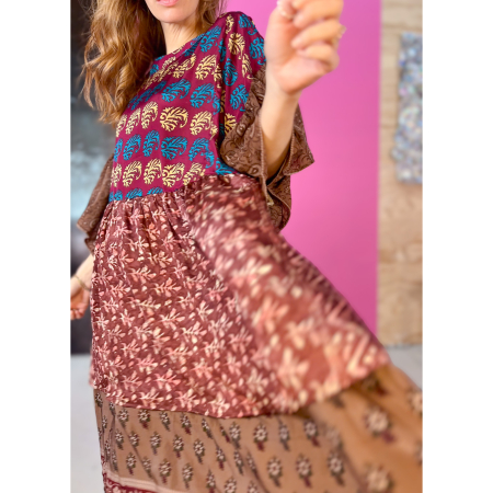 Alpana kjole no 95 fra LÉ MOSCH, farverig oversize kjole, unika kjole af genbrugsmaterialer, 