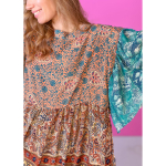 Alpana kjole no 89 fra LÉ MOSCH, farverig oversize kjole, unika kjole af genbrugsmaterialer, 