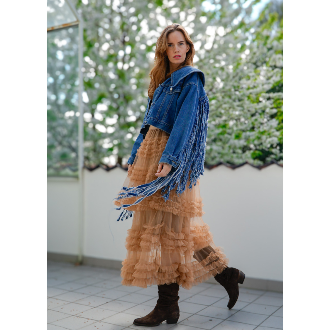 Thyra Tyl Nederdel i Brun fra LÉ MOSCH, let og festlig nederdel, anvendelig sommer nederdel,