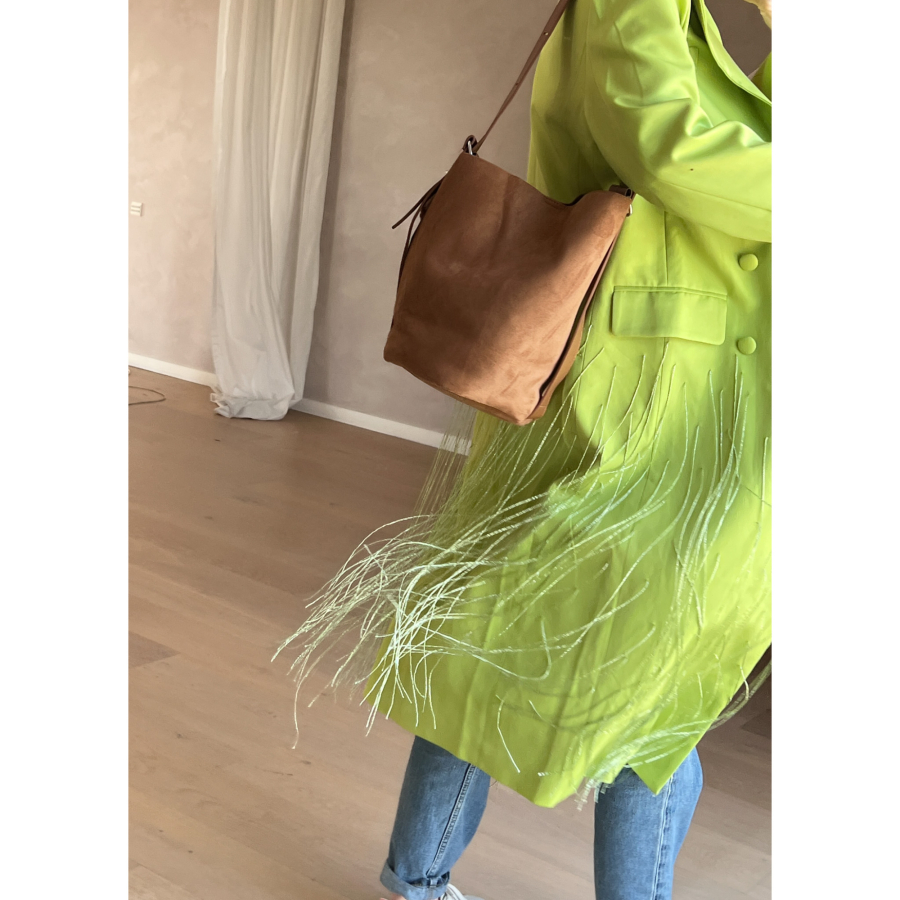 Herla Bucket Taske i Faux Suede fra LÉ MOSCH