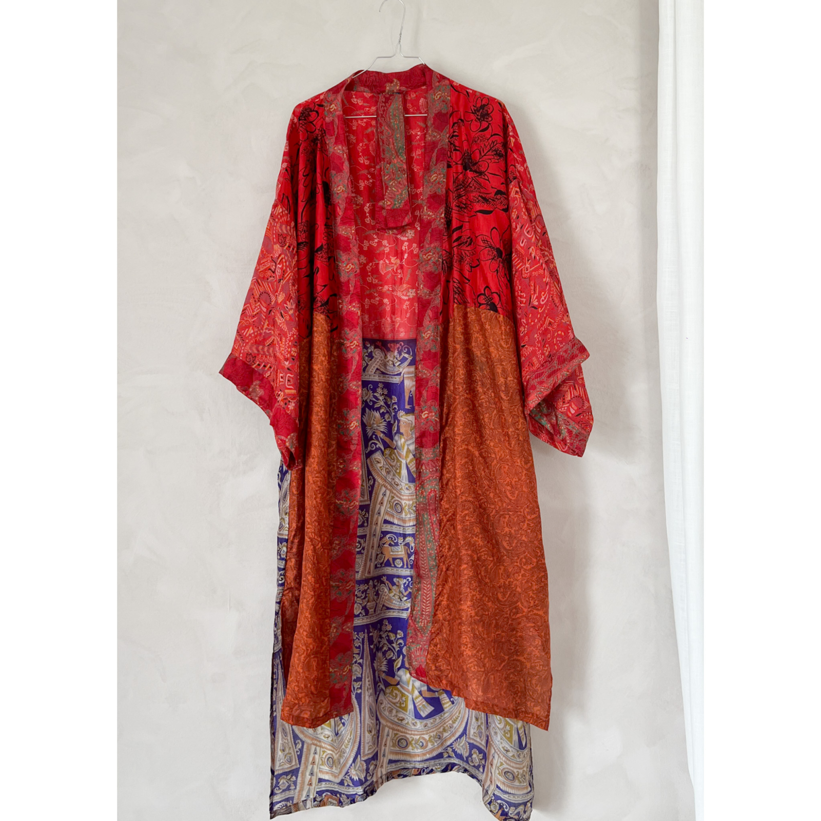 Minju Silkemix kimono no 1152 fra LÉ MOSCH, skøn unik og let kimono, super anvendelig kimono,