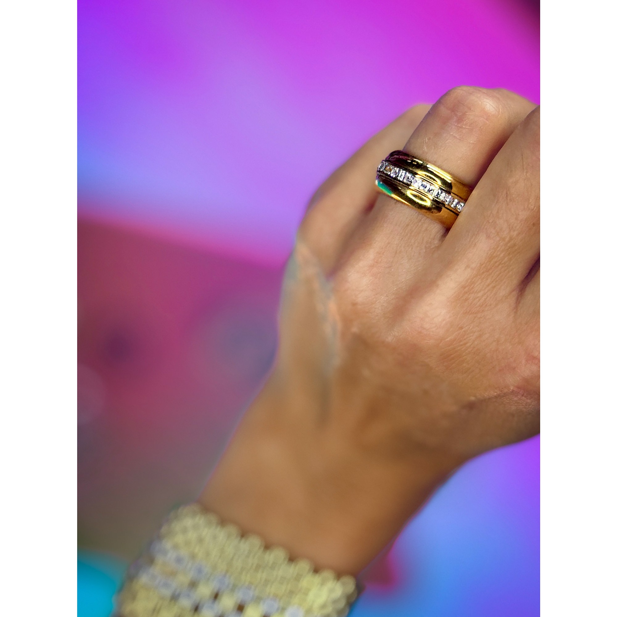 Sille anti stress ring i forgyldt fra LÉ MOSCH. Når du bestiller ringen er du med til at nedbryde tabu omkring ADHD og støtter podcasten ADHD SØSTRE