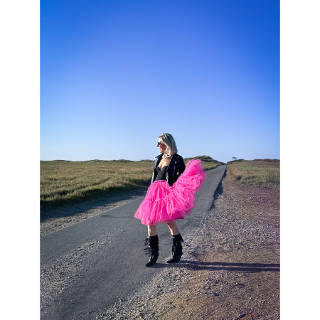 Carrie Tyl Nederdel I pink fra Le Mosch