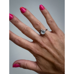 Aura Spinner anti stress ring i forsølvet fra LÉ MOSCH, anti stress ring med en top der kan spinne, super yndig afstressende ring, 