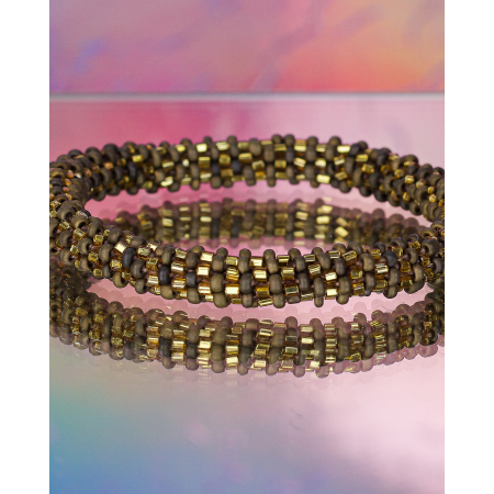 Håndbroderet Nepal Armbånd med glasperler i smukke nuancer fra LE MOSCH