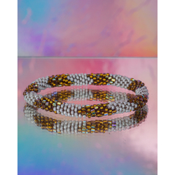 Håndbroderet Nepal Armbånd med glasperler i smukke nuancer fra LE MOSCH