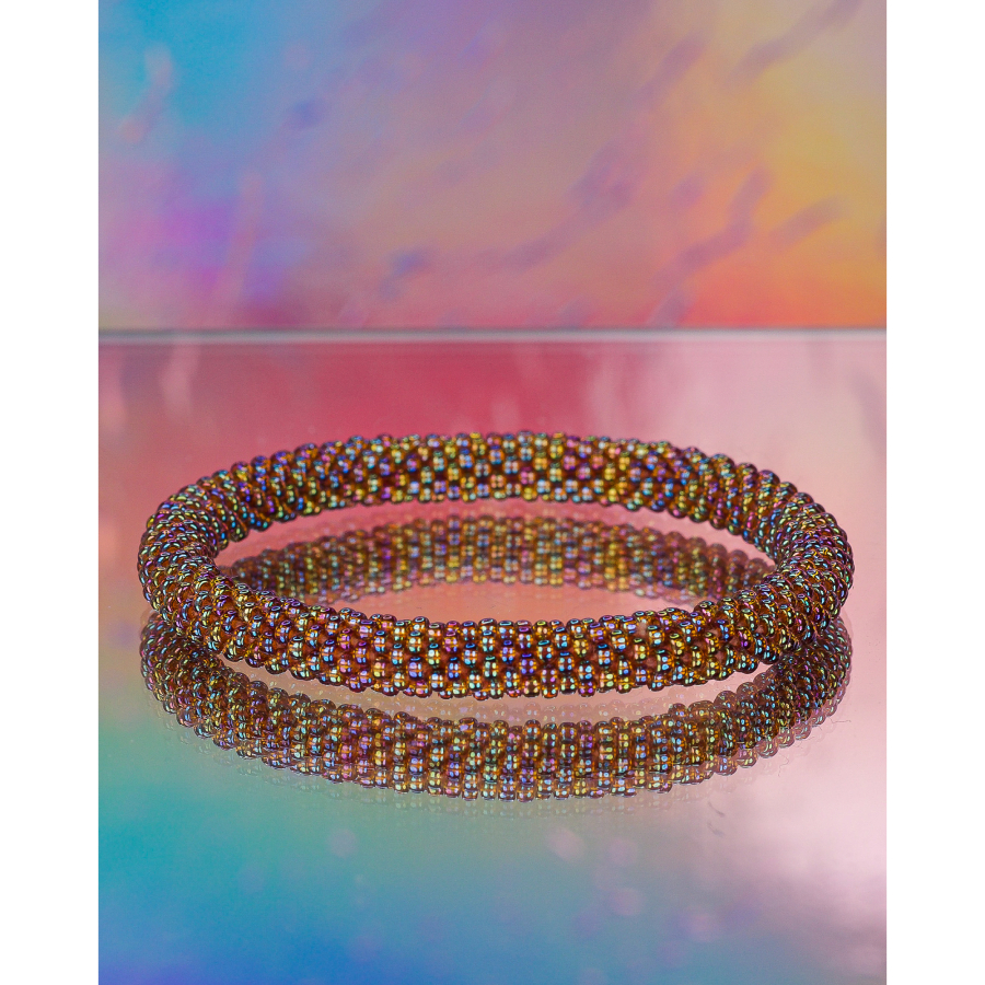 Håndbroderet Nepal Armbånd med glasperler i smukke nuancer fra LE MOSCH