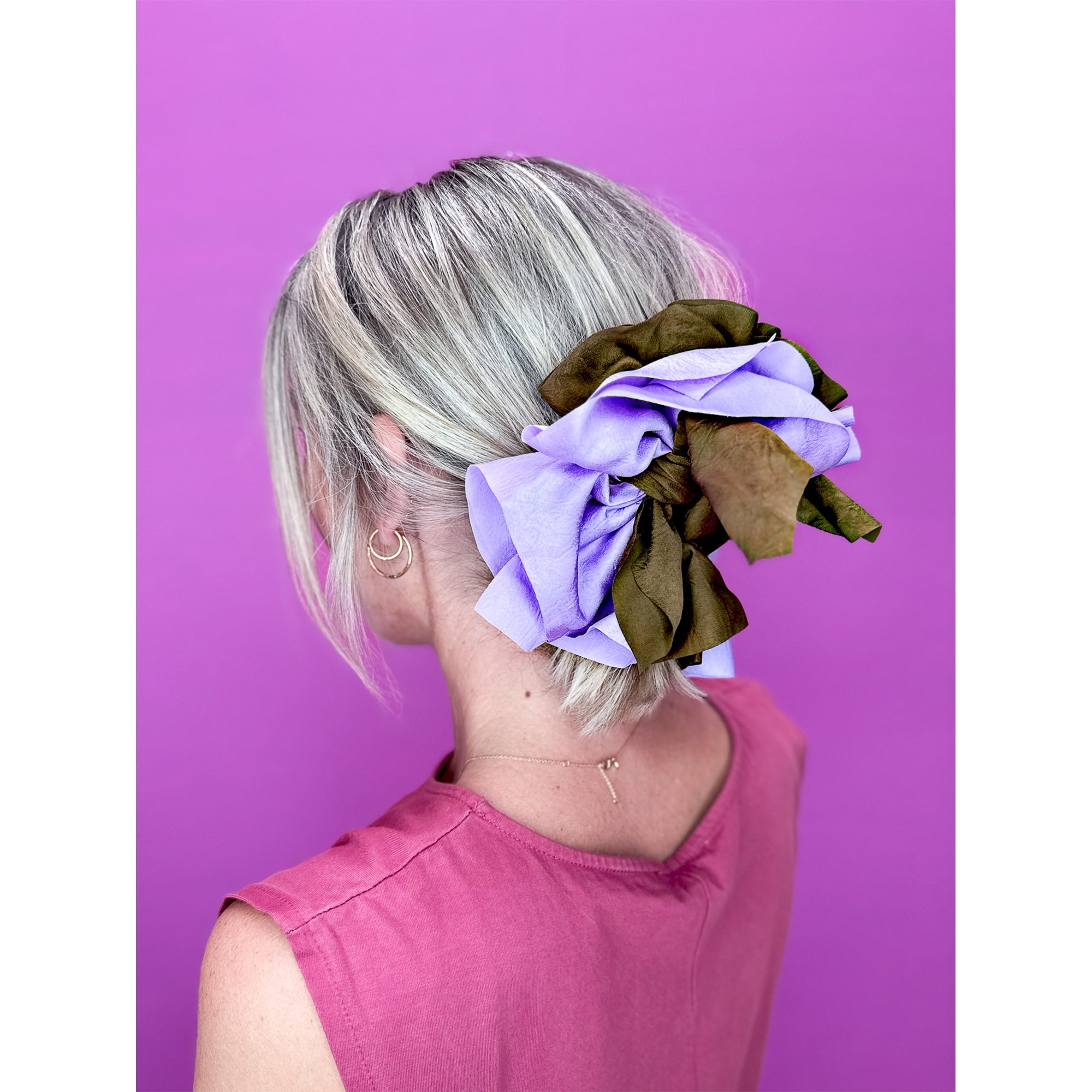 Elka hårklemme i oliven og lilla fra le mosch