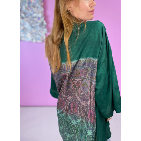 Monya Silkemix kimono no 1705 i Grøn. Håndlavet silkemix kimono i vintage sarier - kun 1 stk. af hver! Hurtig levering