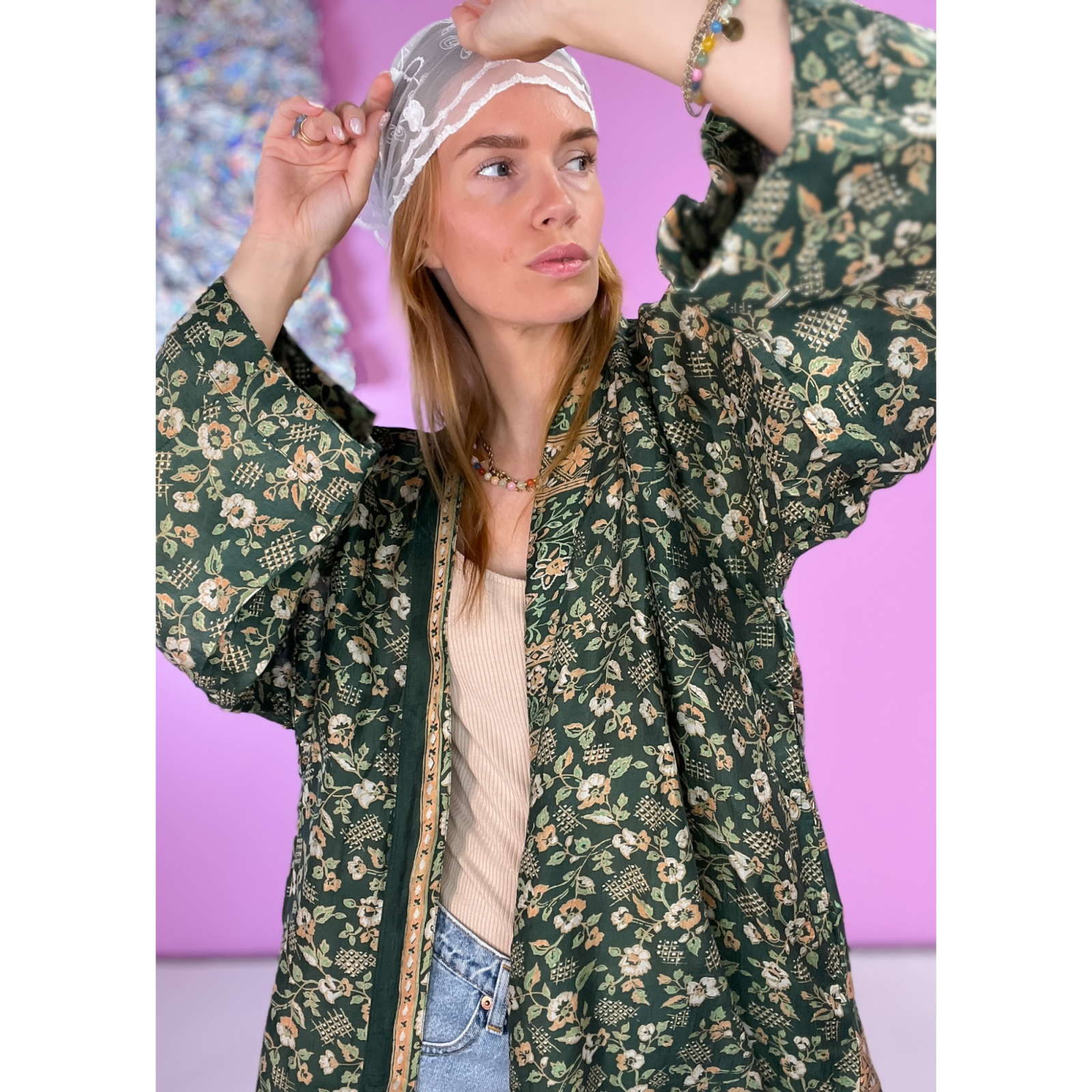 Monya Silkemix kimono no 1714 i Grøn. Håndlavet silkemix kimono i vintage sarier - kun 1 stk. af hver! Hurtig levering