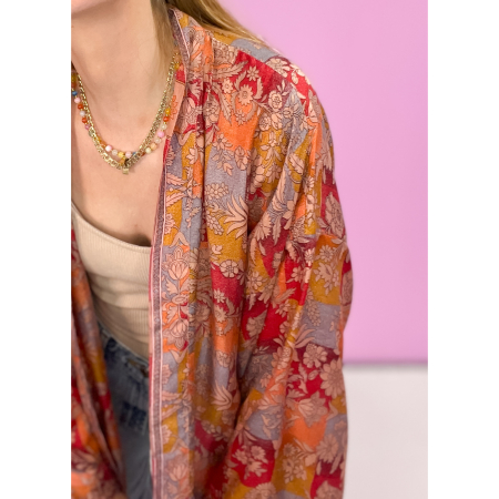 Monya Silkemix kimono no 1726 i Orange. Håndlavet silkemix kimono i vintage sarier - kun 1 stk. af hver! Hurtig levering